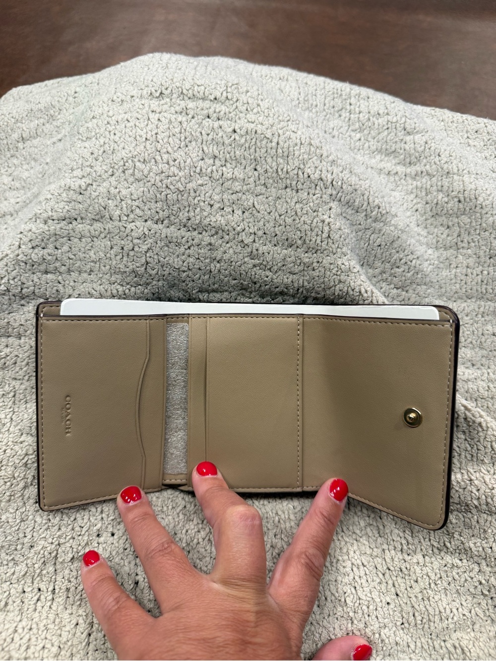 🤍New Coach Sand/Tan Signature Canvas & Leather Card Holder Wallet (Exclusive) - Picture 4 of 9